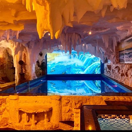 Bali Colosseum Hotel Beograd Eksteriør billede