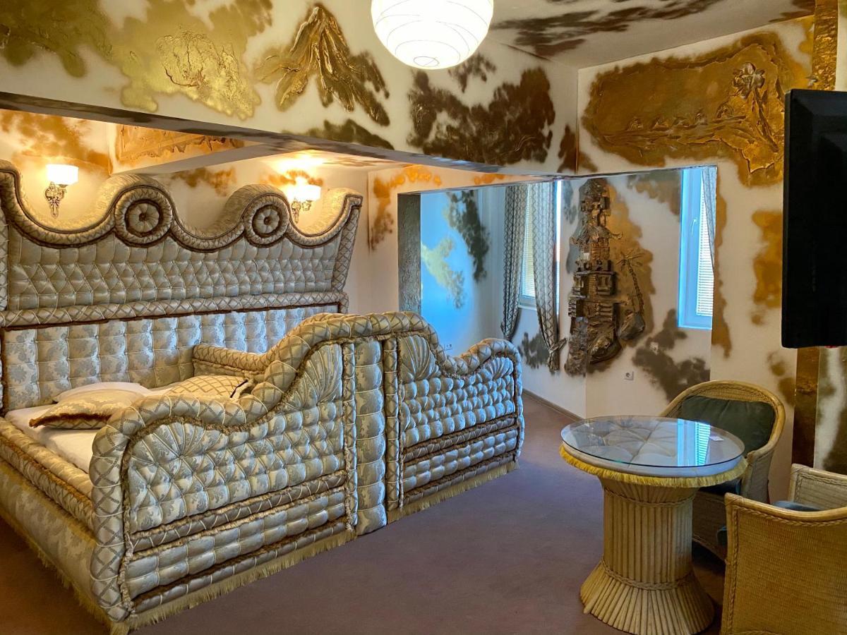 Bali Colosseum Hotel Beograd Eksteriør billede