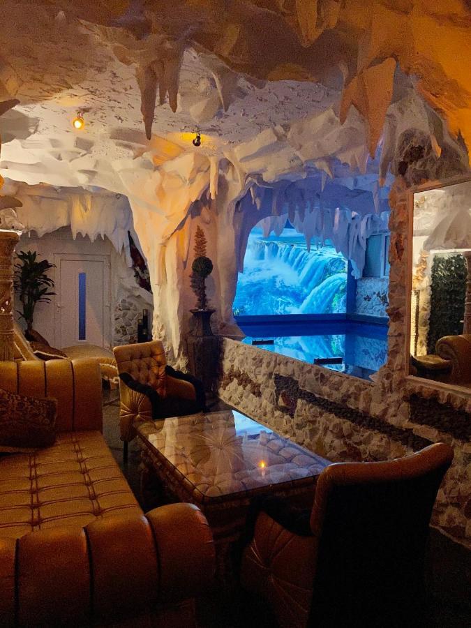 Bali Colosseum Hotel Beograd Eksteriør billede