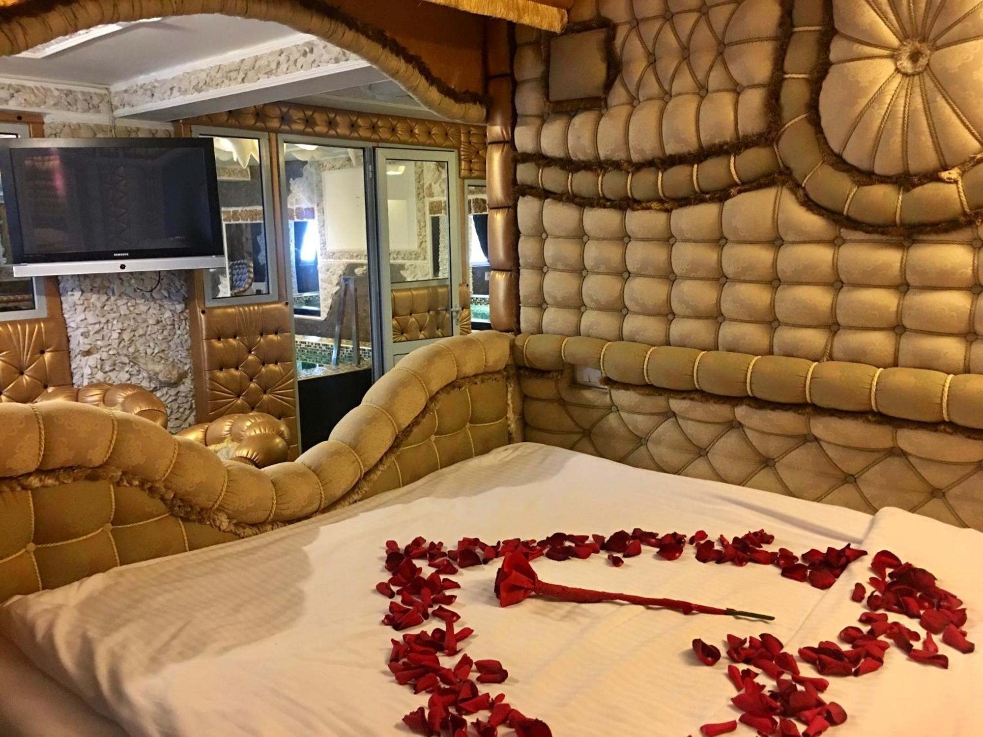 Bali Colosseum Hotel Beograd Eksteriør billede