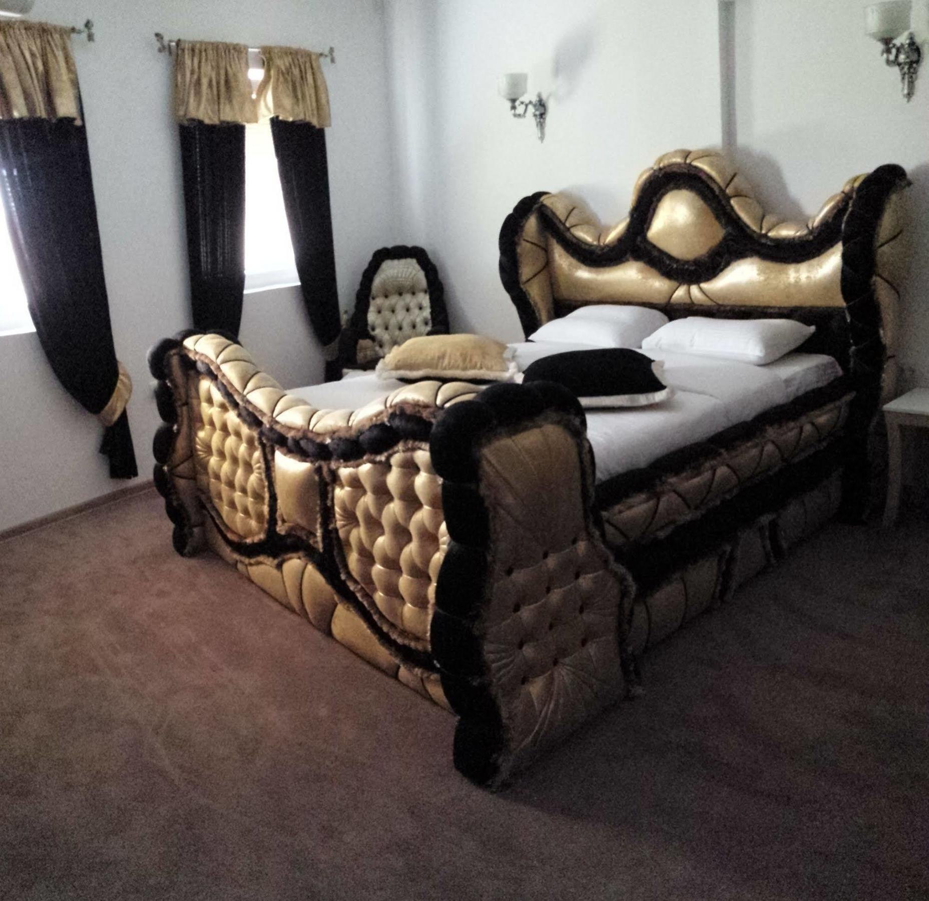 Bali Colosseum Hotel Beograd Eksteriør billede