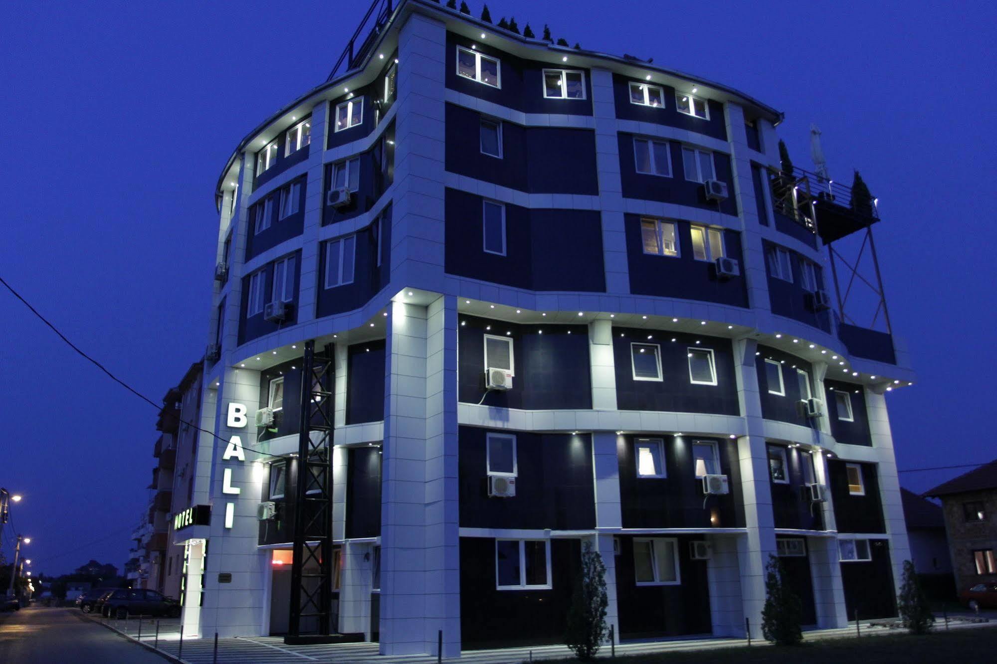Bali Colosseum Hotel Beograd Eksteriør billede